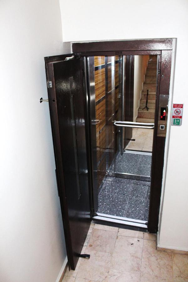White Crown Apartman Ve Yasam Merkezi Istanbul Exteriör bild